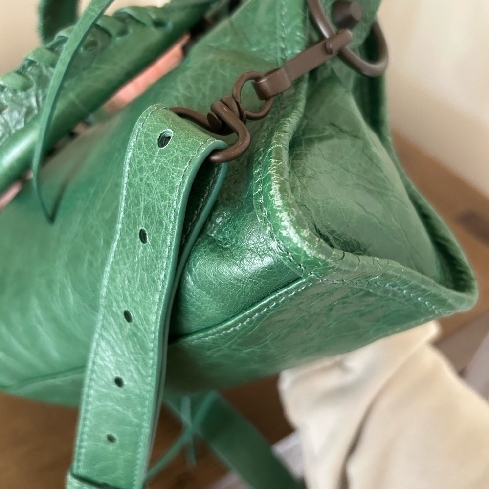 Balenciaga Bag in Emerald Green - Picture 8 of 16